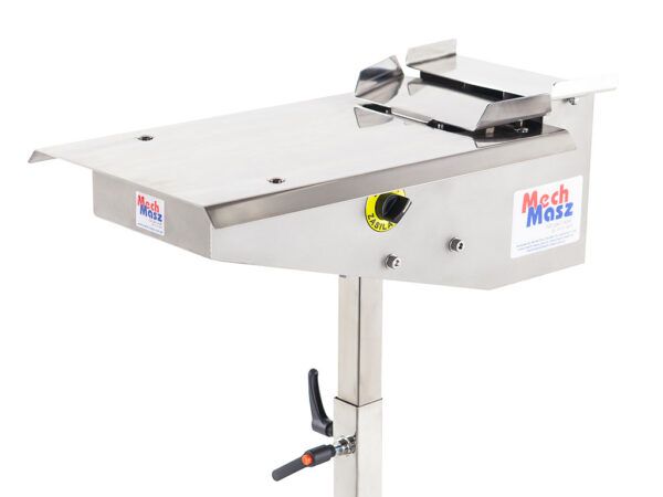 Bag blower opener for bread packing bags